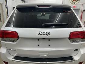 710886 Jeep Used Deck Lid Fits 2017 Grand Cherokee Privacy Tint Glass With Rear View Came
