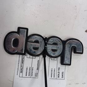 903.am8120 Jeep Renegade Trunk Lid Logo Emblem Badge Rear Back 2021 2020 2019 Oem
