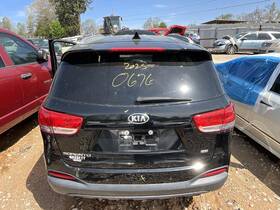 216126 Kia Used Deck Lid Fits 2017 Sorento Manual Lift With Rear View Camera Grade A