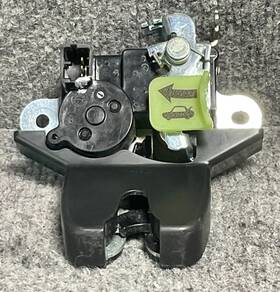 81230m7030 Kia 2019 - 2023 Forte Rear Deck Lid Latch