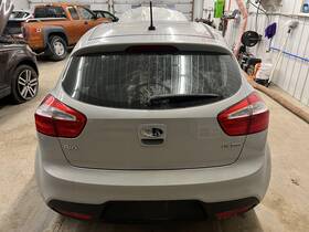 924031w200 Kia 12-17 Rio Htbk Rear Trunk Decklid Lift Gate Silvertone Beige Paint Fdp
