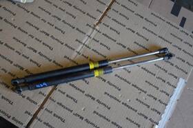 172.le1d16 Lexus 2011 2012 2013 2014 2015 2016 2017 Ct200h Trunk Hatch Struts Shocks