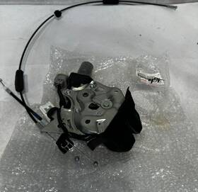 64650-50060 Lexus 2018 2019 2020 2021 Ls500 Ls500h Trunk Deck Lid Latch Lock Oem
