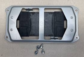 67372-53010 Lexus 67372-53011 10-15 Is250c Is350c Trunk Lid Center Weight Oem
