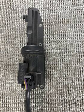 16608280 Lincoln Town Car Trunk Latch Actuator 1997