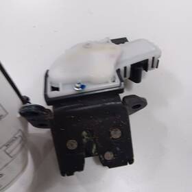 886.mz1215 Mazda Cx-5 Trunk Latch 2016 2015 2014 2013 Oem
