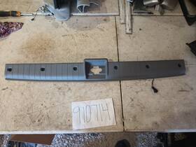1636940033 Mercedes-benz 98-05 W163 Ml320 Ml500 Trunk Lid Tailgate Scuff Panel Compass Module