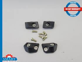 1706370490 Mercedes-benz R170 Slk230 Slk320 Rear Trunk Lid Rubber Stop Set 97-04 Oem Has Cracks 1706370490 Mercedes-benz R170 Slk230 Slk320 Rear Trunk Lid Rubber Stop Set 97-04 Oem Has Cracks