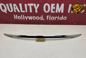2057430300 Mercedes-benz 2015-2021 C Class Sedan Tailgate Trunk Lid Molding Trim Chrome Oe 45kmi