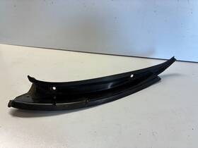 2096930733 Mercedes-benz Trunk Water Drain Cover Trim 2003-2009 W209 Clk350 Clk500 2096930733 Mercedes-benz Trunk Water Drain Cover Trim 2003-2009 W209 Clk350 Clk500