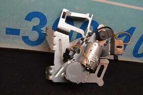 2118200342 Mercedes Benz 09-11 W219 Mb Cls550 Cls63 Power Trunk Opener Motor Actuator Lift Assembly #2