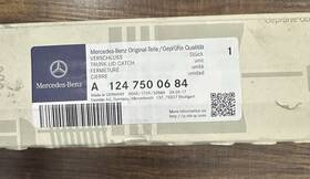 A1247500684 Mercedes-benz Oem Tunk Lid Catch - A1247500684 Mercedes-benz Oem Tunk Lid Catch -