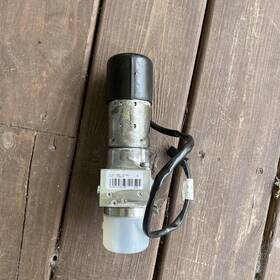 A1648002848 Mercedes-benz 2006-2012 Ml550 Gl450 Liftgate Hydraulic Pump Motor Cylinder 1648002848
