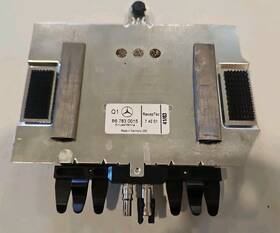 B67830015 Mercedes Benz 2004 W209 Clk55 Amg Convertible Trunk Sirus Radio Module
