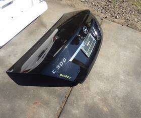 Wddgf54x68f105321 Mercedes-benz 2008-14 C300 And C250 Trunk Lid Oem With Logo Chrome Lock Key Gc0887