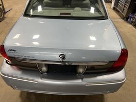 7w3z13a565a Mercury 06-11 Grand Marquis Rear Trunk Decklid Lift Gate Light Ice Blue Paint Ls