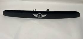 7362120-09 Mini Cooper F55 F56 Rear Trunk Lid Handle Opener Center License Plate Trim Oem 7362120-09 Mini Cooper F55 F56 Rear Trunk Lid Handle Opener Center License Plate Trim Oem