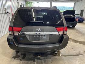 5805a093 Mitsubishi Trucks 09-11 Endeavor Rear Trunk Decklid Lift Gate Carbon U09