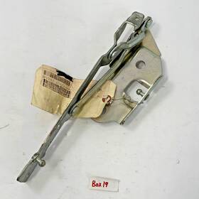 Mopar 04589666aa Used 2008 - 2023 Dodge Challenger Right Deck Lid Hinge Oem