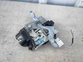 640.da1f20 Nissan 2018-2020 Rogue Rear Tailgate Tail Hatch Trunk Lid Lock Latch Unit 61129 640.da1f20 Nissan 2018-2020 Rogue Rear Tailgate Tail Hatch Trunk Lid Lock Latch Unit 61129