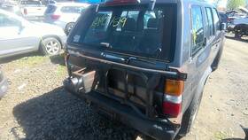 K010061gcm Nissan Trunk/hatch/tailgate Moveable Glass Fits 93-95 Pathfinder 32551997