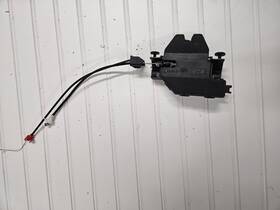 8196401 Oem Bmw E63 E64 645ci 650i M6 2004-2010 Trunk Latch Lock Actuator Assembly