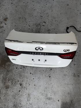 H4300-6hhma Oem H430m6hhma Infiniti Q50 2018-2022 Trunk Deck Lid With Lights And Trim Assembly White