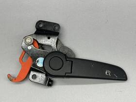 1524170 Pontiac 07-10 Saturn Sky Solstice Center Roof Latch Lock Release Open Handle Oem