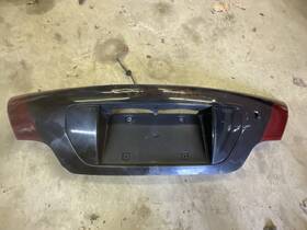 16520138 Pontiac Sunfire 2000-2002 Trunk Lid License Plate Retainer Oem Assembly 2000-02