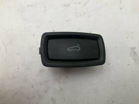 7pp9598321 Porsche 2011-2015 Panamera Trunk Release Rear Lid Open Button Oem 7pp9598321 Porsche 2011-2015 Panamera Trunk Release Rear Lid Open Button Oem