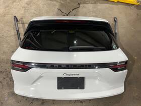 958-827-025-00 Porsche 19-23 Cayenne 9y0 9ya Rear Trunk Lift Gate Lid Complete White