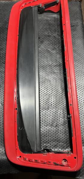 99351211700-21458 Porsche 1995-1998 911 993 Rear Engine Lid Spoiler Base Oem Red