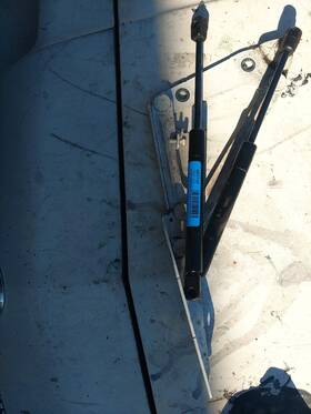 15249511 Saturn Used Left Pontiac G6/saturn Aura No Malibu Genuine Gm Hinge 2 Struts 15249511 Saturn Used Left Pontiac G6/saturn Aura No Malibu Genuine Gm Hinge 2 Struts