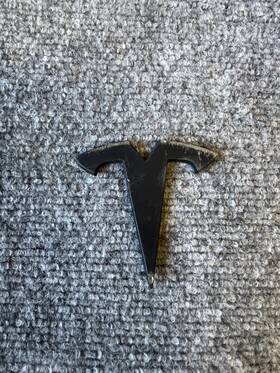 100856-00-a Tesla 2012 - 2020 Model S Liftgate Trunk Lid Emblem Logo Badge Set