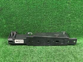 1552221-00-b Tesla 2020-2023 Model Y Rear Passenger Side Trunk Rub Bracket Holder Right Oem