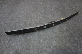 1772478-00-e Tesla Rear Trunk Lid Lift Applique Trim Molding Model S 21-23 Note 1772478-00-e Tesla Rear Trunk Lid Lift Applique Trim Molding Model S 21-23 Note