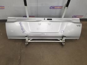 Toyota 170-50292 10 Landcruiser Lower Tailgate/ Hatch/ Trunk Silver 1f7 With Gray Interior