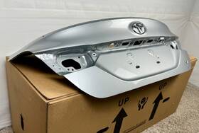 64401-06f50 Toyota Camry 2018-2024 Trunk Hatch Deck Lid Silver Hail Damage Oem 64401-06f50 Toyota Camry 2018-2024 Trunk Hatch Deck Lid Silver Hail Damage Oem