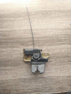 64600-07020 Toyota 1995-2000 Avalon Trunk Latch Power Release Deck Lid Lock Actuator Oem 64600-07020 Toyota 1995-2000 Avalon Trunk Latch Power Release Deck Lid Lock Actuator Oem