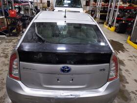 6700547211 Toyota 2010-2014 Prius Oem Rear Trunk Deck Lid Classic Silver 1f7 6700547211 Toyota 2010-2014 Prius Oem Rear Trunk Deck Lid Classic Silver 1f7