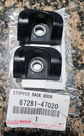 67281-47020 Toyota Oem Prius Upper Trunk Stopper Set Of 2 67281-47020 Toyota Oem Prius Upper Trunk Stopper Set Of 2