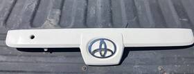 76801-35380-b0 Toyota 2003-2009 Oem 4runner Rear Liftgate Latch Handle Above License Plate