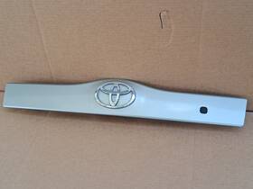 76801-47060-g0 Toyota 04-09 Prius Trunk Hatch Liftgate Finish Panel Handle W Button Light Green
