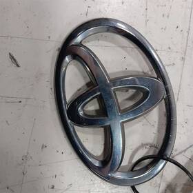 903.to1k17 Toyota Camry Trunk Lid Logo Emblem Badge Rear Back 2012 2013 2014 2015 2016 2017 903.to1k17 Toyota Camry Trunk Lid Logo Emblem Badge Rear Back 2012 2013 2014 2015 2016 2017