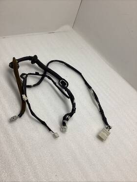 92184-0c011 Toyota 92181-0c011 2005-07 Sequoia Sr5 Rear Trunk Lid Tailgate Wire Harness Oem