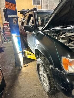 469848 United Recyclers Group Used Deck Lid Fits 2002 Nissan Pathfinder Without Rear Spare Air Deflector Grad