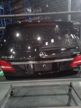 Gls350d United Recyclers Group 642987 Used Deck Lid Fits 2017 Mercedes-benz Mercedes Gls-class 166 Type Surro Gls350d United Recyclers Group 642987 Used Deck Lid Fits 2017 Mercedes-benz Mercedes Gls-class 166 Type Surro