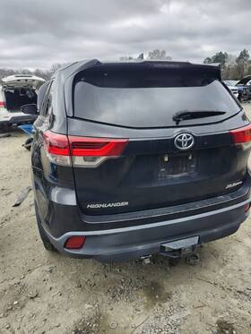 United Recyclers Group 731266 Used Deck Lid Fits 2019 Toyota Highlander Rear View Camera Power Lift