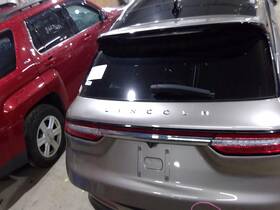 7951318 United Recyclers Group Used Deck Lid Fits 2020 Lincoln Corsair Privacy Tint Glass Grade A