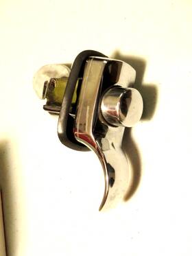 113827503g Volkswagen 1972-1979 Vw Beetle Rear Deck Engine Lid Latch Handle Vintage Oem 113827503g Volkswagen 1972-1979 Vw Beetle Rear Deck Engine Lid Latch Handle Vintage Oem